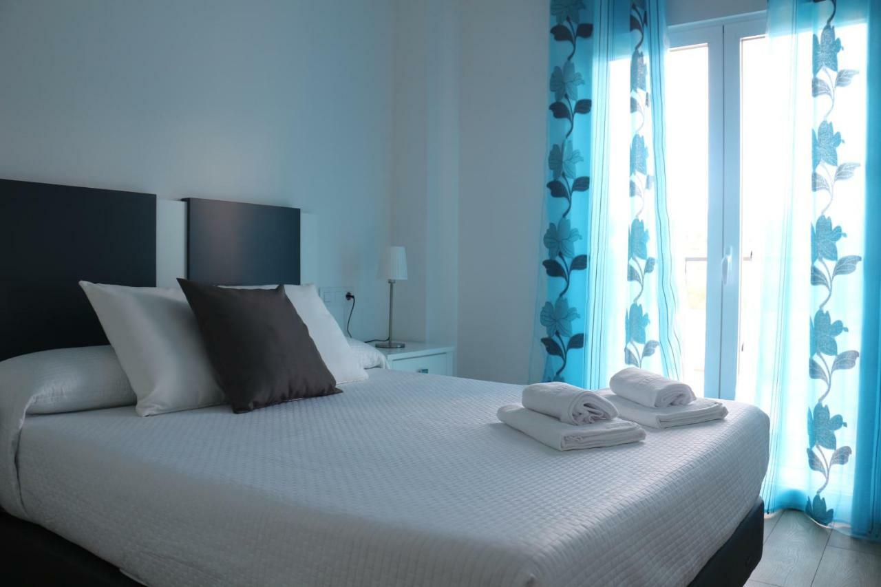 Apartamentos Roca Tarpeya Τολέδο Εξωτερικό φωτογραφία